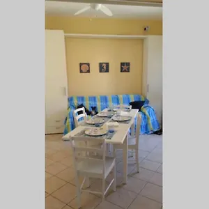 Centrally Located By Harbour With Elevator Sanremo