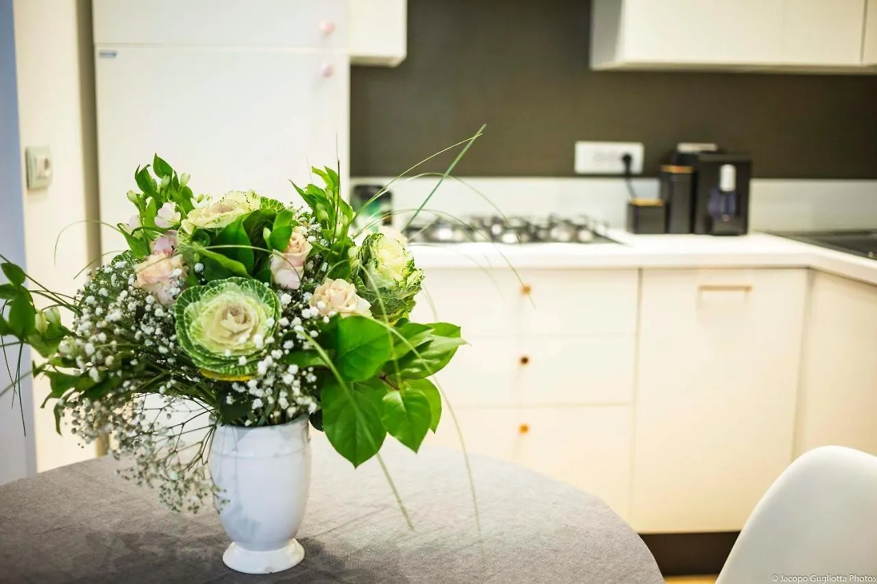 Toffee Mombello - Seven Suites Sanremo Apartment